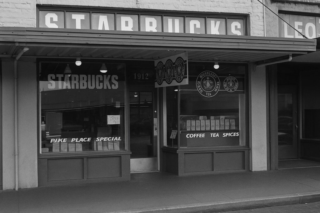 negozio Starbucks nei primi anni di crescita.