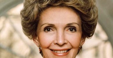frasi di Nancy Reagan, Nancy Reagan frasi, frasi celebri di Nancy Reagan, citazioni di Nancy Reagan, detti di Nancy Reagan, aforismi di Nancy Reagan pensieri di Nancy Reagan, massime di Nancy Reagan, Nancy Davis Reagan, Anne Frances Robbins
