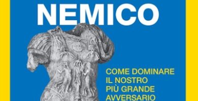 Ritratto della copertina del libro Ego è il nemico. Come dominare il nostro più grande avversario di Ryan Holiday, opera su ego, disciplina e crescita personale – Il Meglio dei Libri