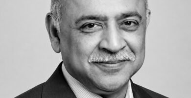 Ritratto di Arvind Krishna, amministratore delegato di IBM, noto per le sue frasi su innovazione, intelligenza artificiale, cloud e trasformazione digitale – Il Meglio dei Libri